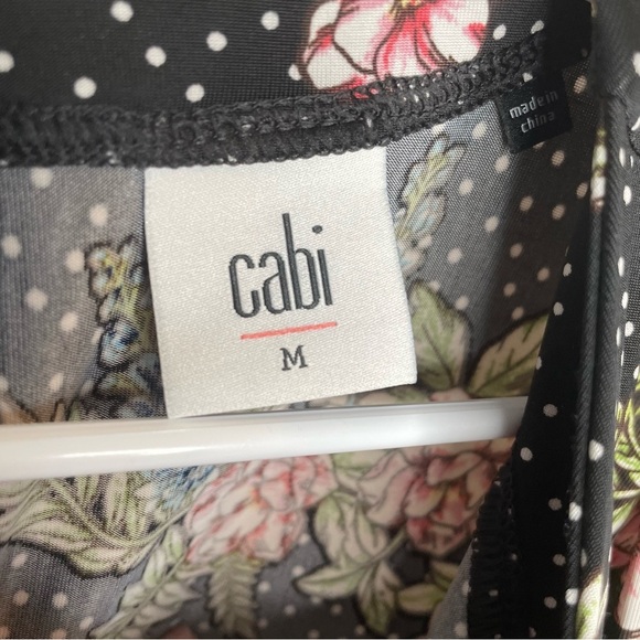 Cabi Runaround Romper Floral Wrap Style M - Picture 10 of 12
